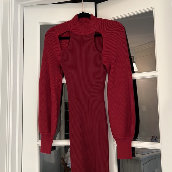 x REVOLVE Sadah Midi Dress in Ruby Red
Michael Costello - Picture 4 of 5